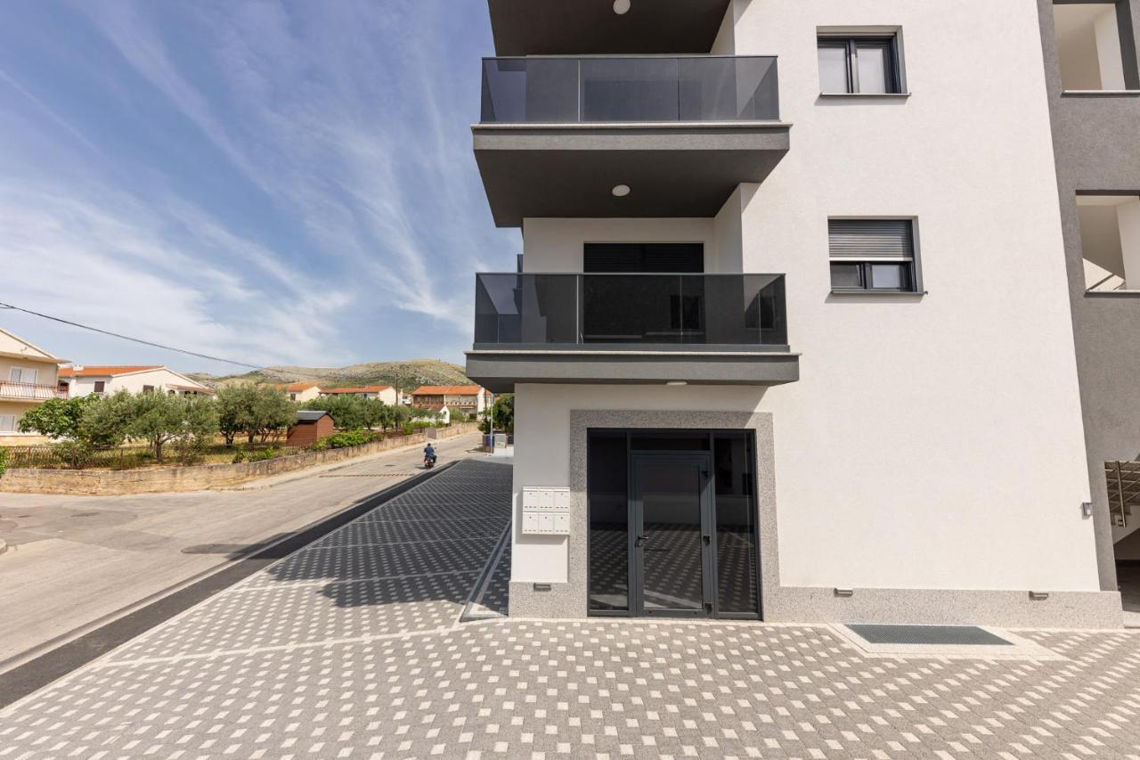 Apartman Ivan & Marko โตรกีร์ ภายนอก รูปภาพ